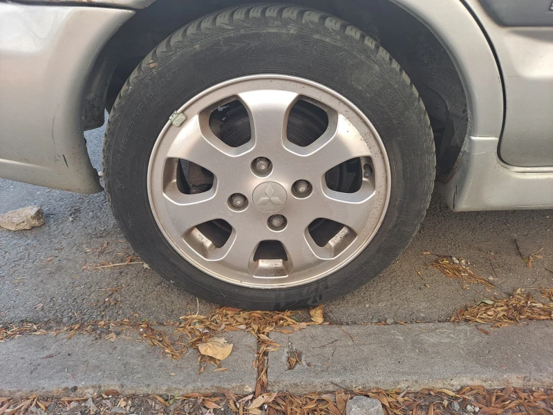 Mitsubishi Space star Бензин, снимка 8 - Автомобили и джипове - 52866862