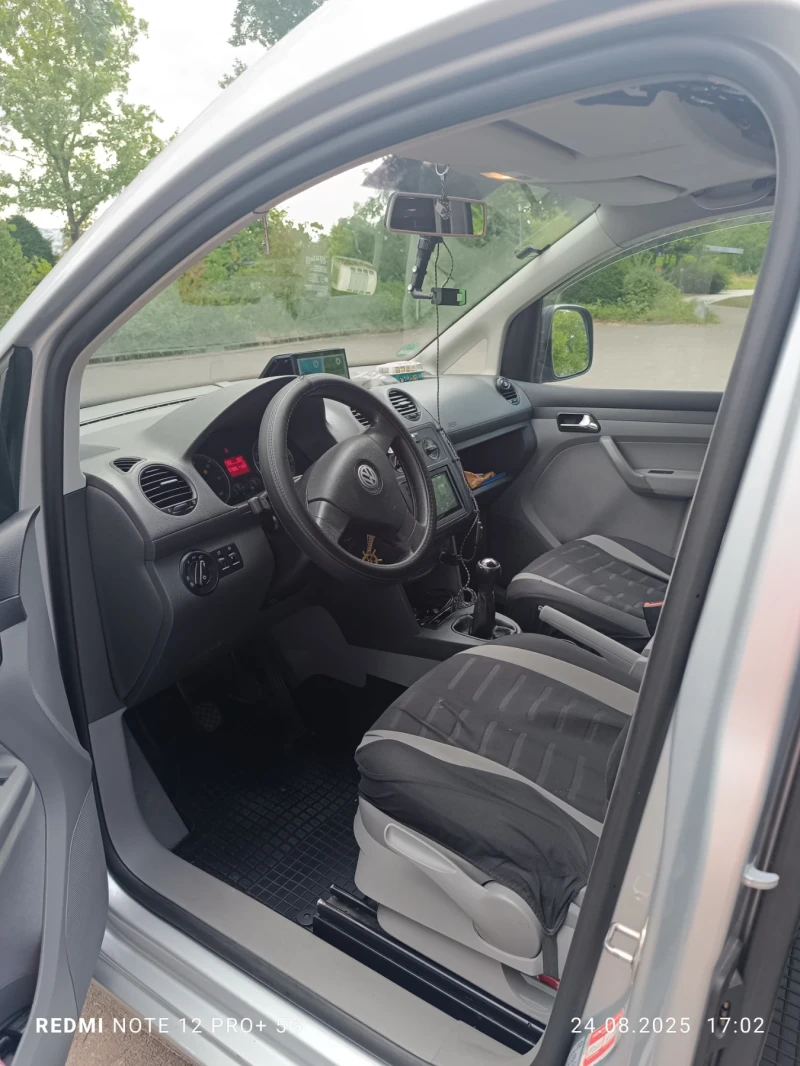 VW Caddy, снимка 8 - Автомобили и джипове - 52277433