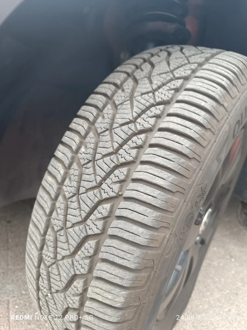 VW Caddy, снимка 14 - Автомобили и джипове - 52277433