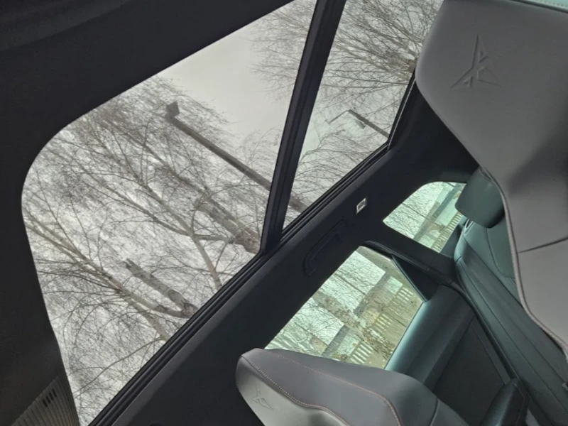 Cupra Leon  1.4 e-Hybrid PHEV DSG, снимка 12 - Автомобили и джипове - 52673771