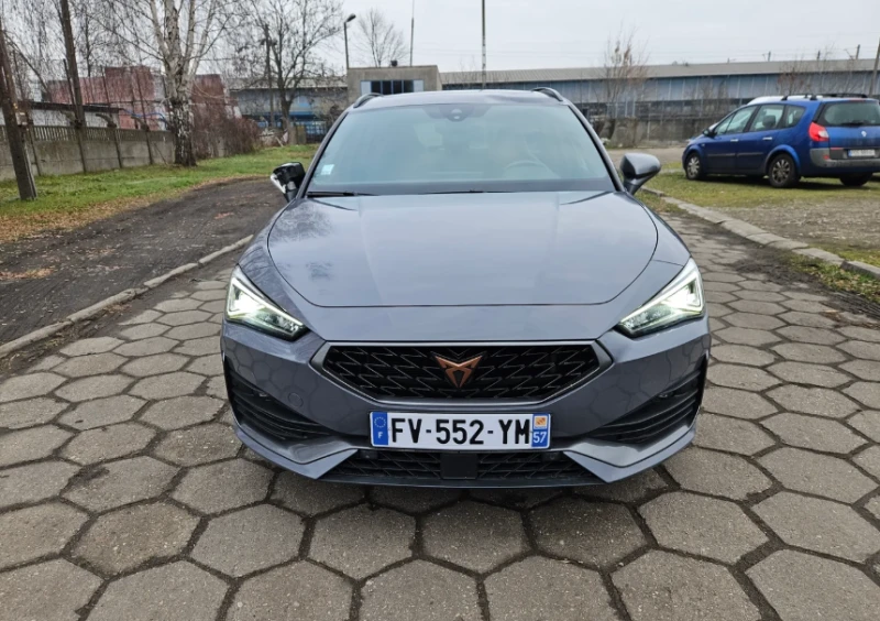 Cupra Leon  1.4 e-Hybrid PHEV DSG, снимка 8 - Автомобили и джипове - 52673771