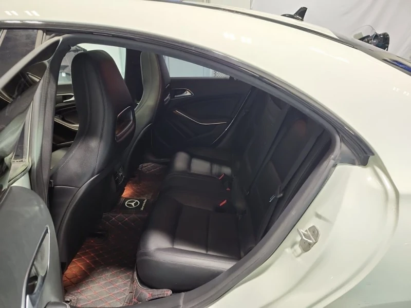 Mercedes-Benz CLA 250 * CARFAX * ФИНАНСИРАНЕ , снимка 12 - Автомобили и джипове - 52950145