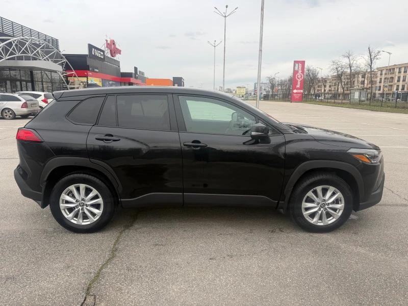 Toyota Corolla Cross, снимка 4 - Автомобили и джипове - 52999674