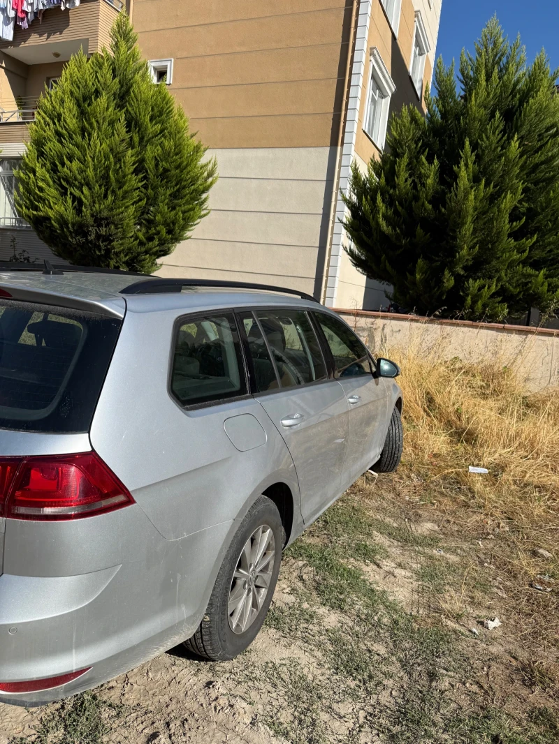 VW Golf, снимка 5 - Автомобили и джипове - 52991351