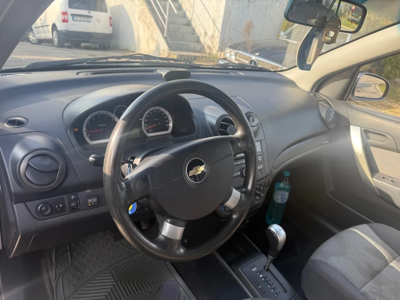 Chevrolet Aveo, снимка 6 - Автомобили и джипове - 53209840