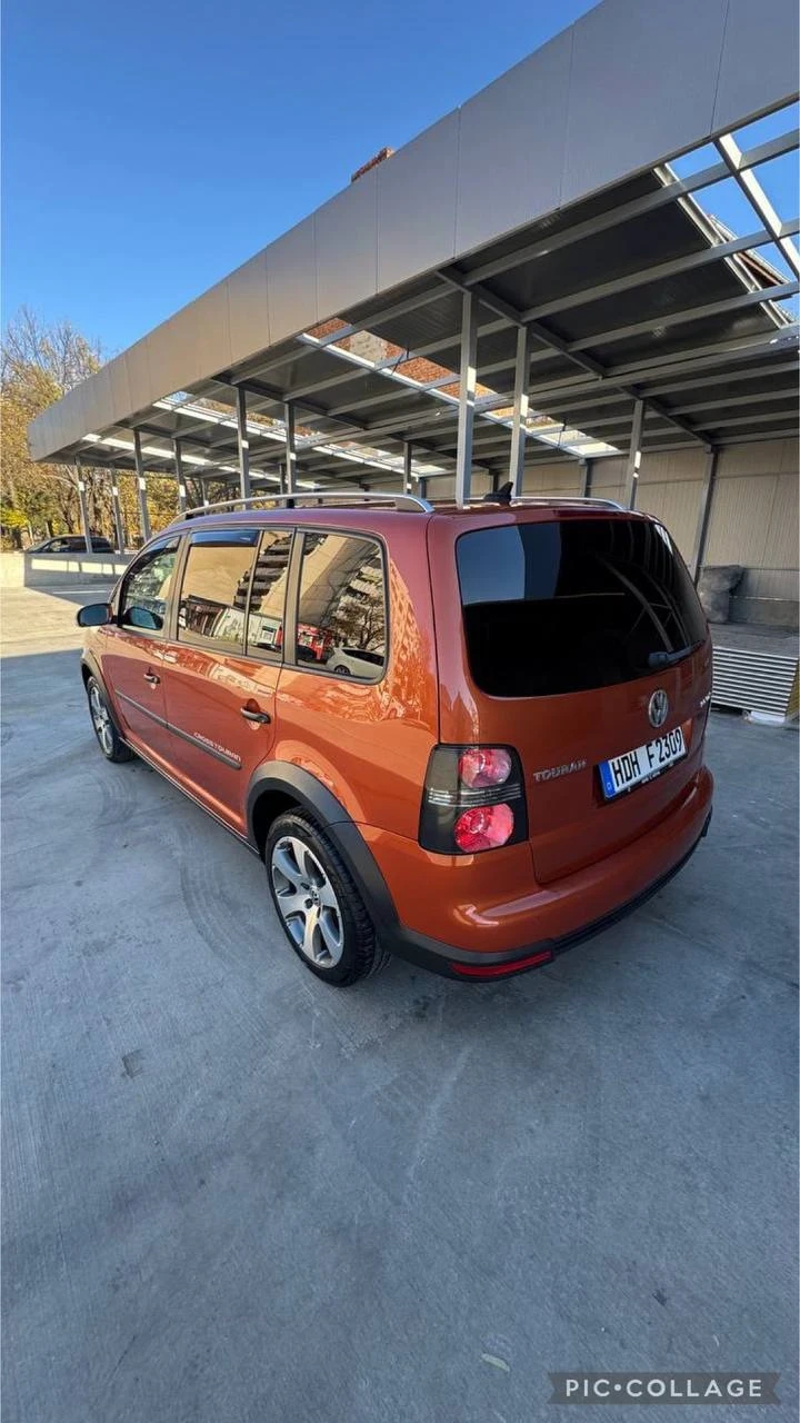 VW Touran Cross DSG 170 diesel - изображение 4