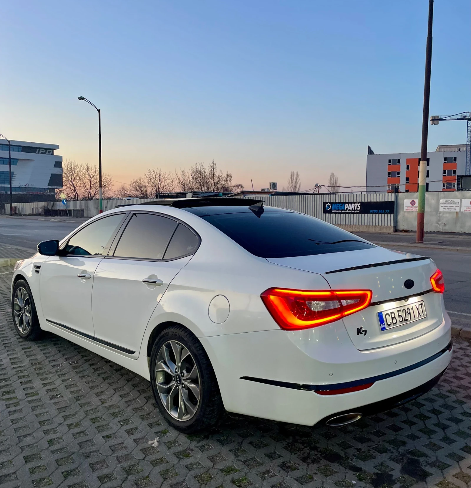 Kia K7 3.0 LPG Prestige Promo/Panorama/Carplay/Shadowline | Mobile.bg � ����������� 13