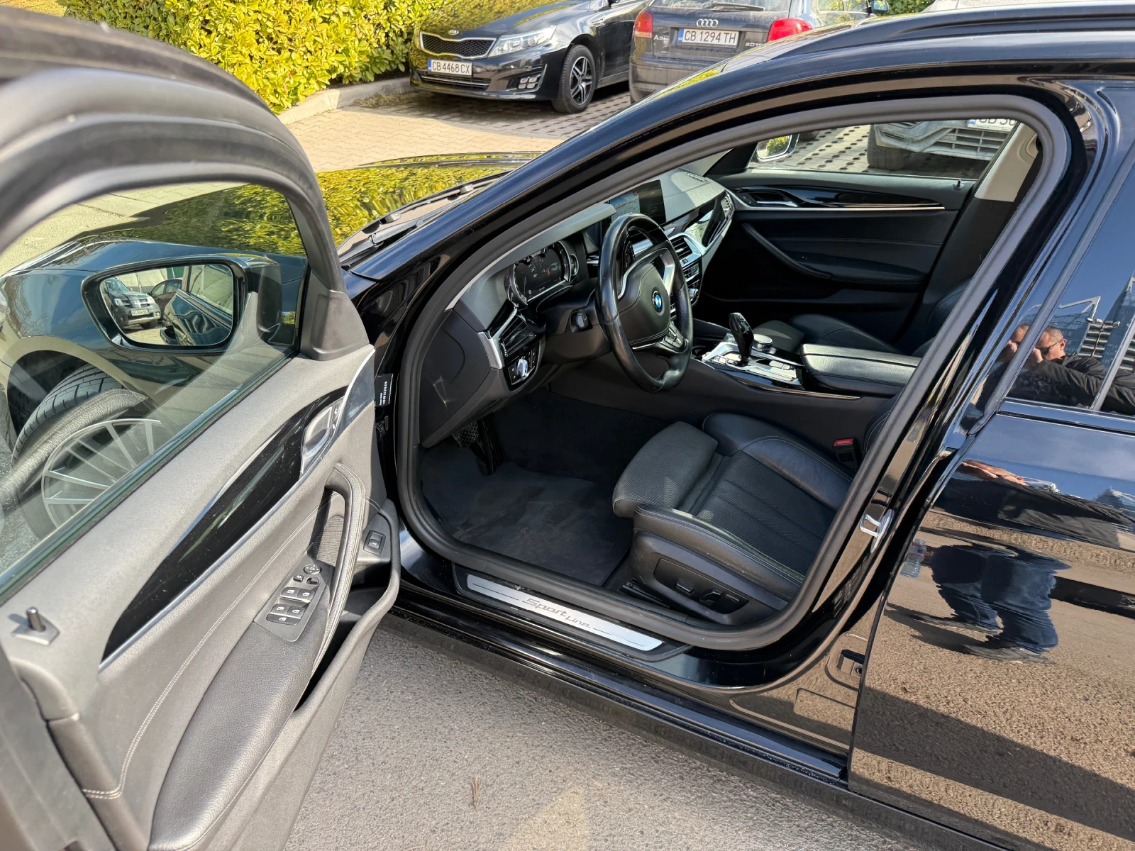 BMW 520 CarPlay, Panorama,    06.2026 | Mobile.bg   13