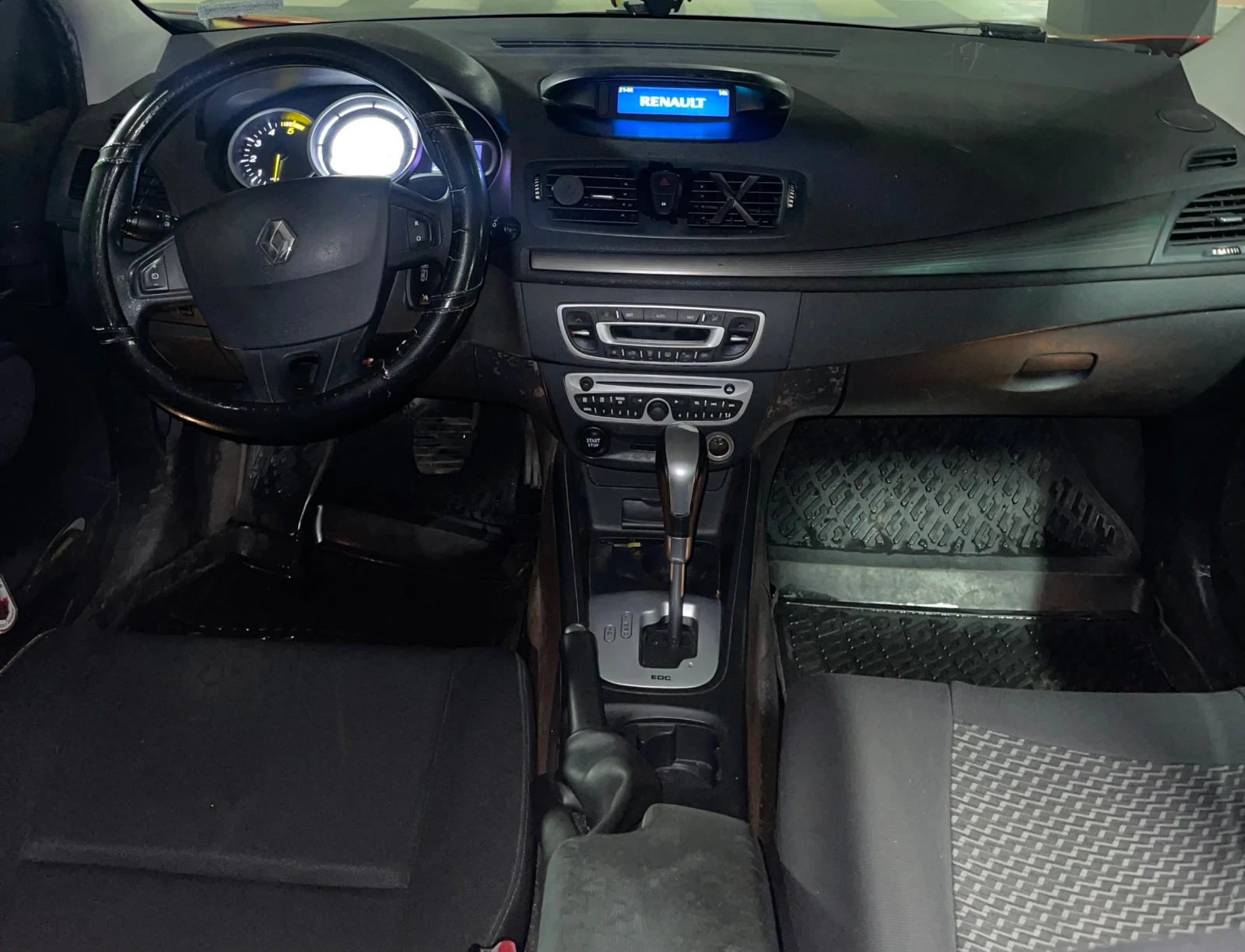 Renault Megane Grandtour 2012 1.5 dci  - изображение 9