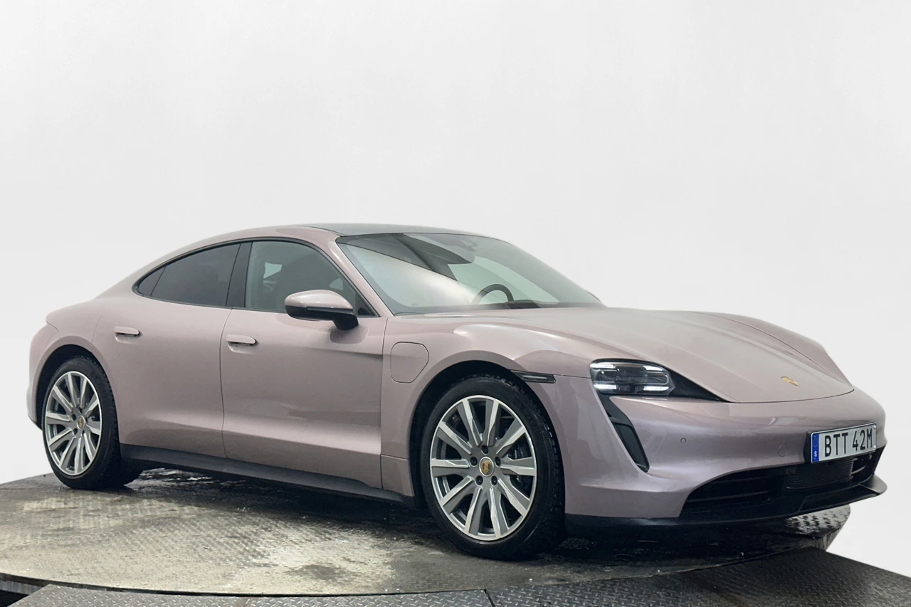 Porsche Taycan Performance Battery* Pano* Navi* Термопомпа*  - изображение 3