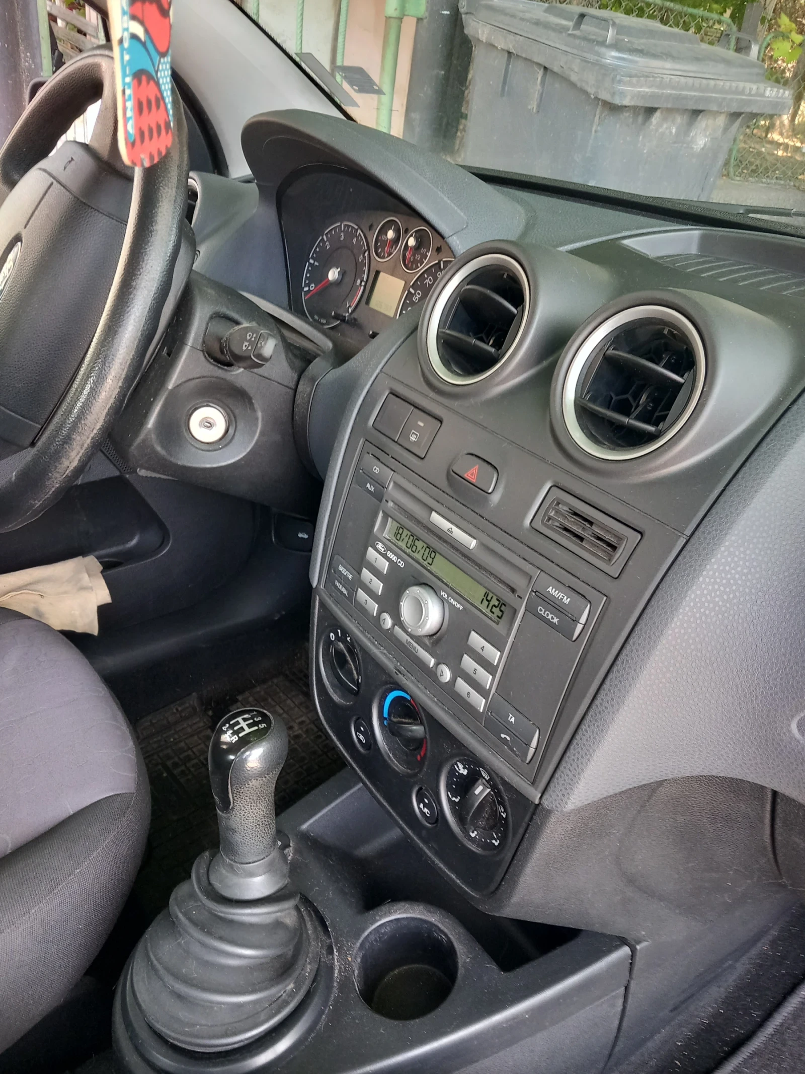 Ford Fiesta  - изображение 3