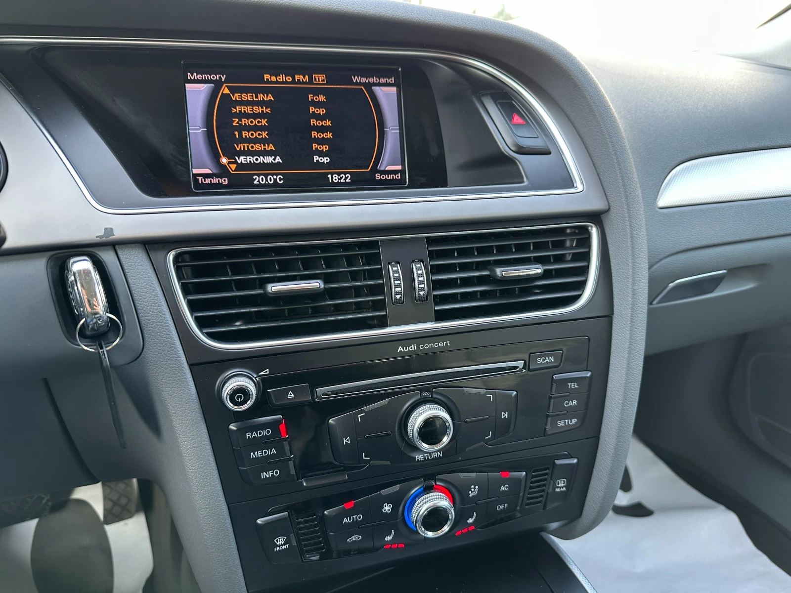 Audi A4 face/2.0d 143 �.�.  | Mobile.bg � ����������� 12