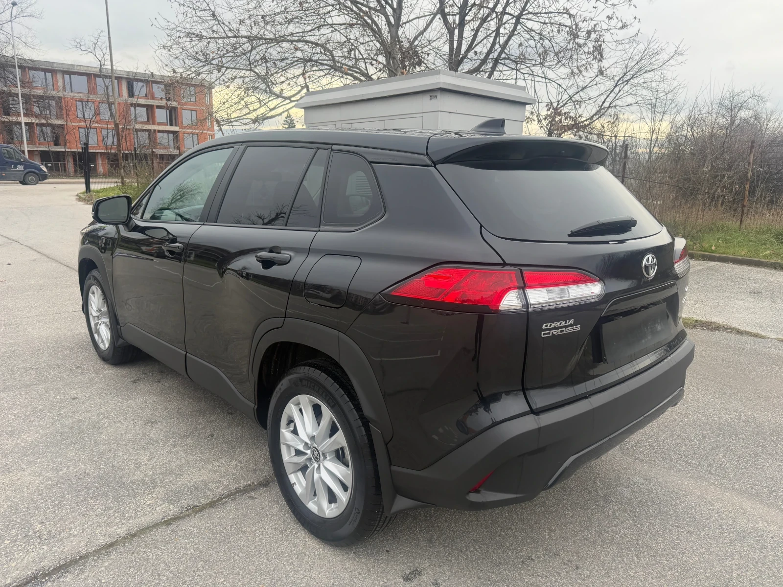 Toyota Corolla Cross  - изображение 7