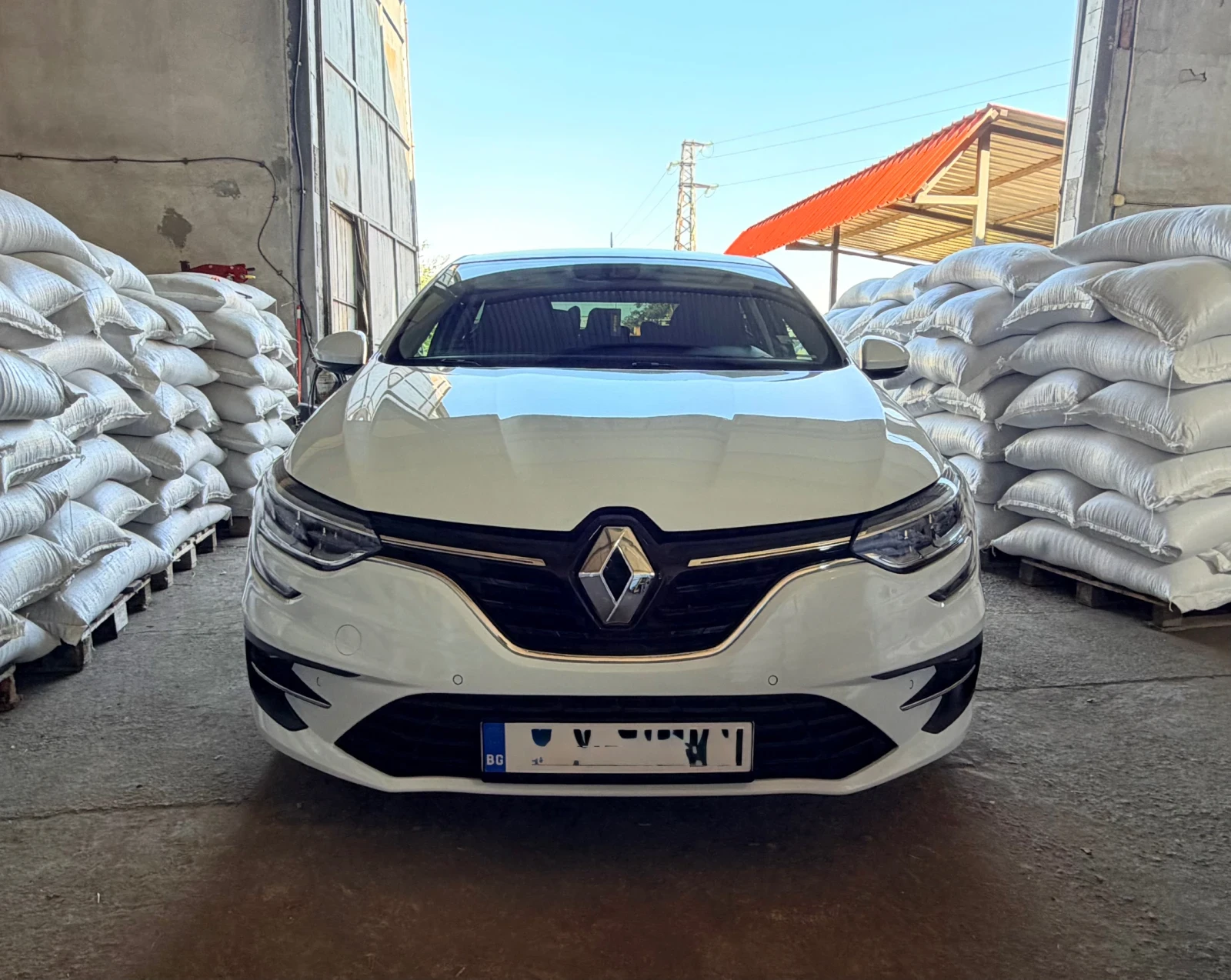 Renault Megane 1.5 Blue DCI, Facelift, Full Led Pure Vision, снимка 6 - Автомобили и джипове - 54168367