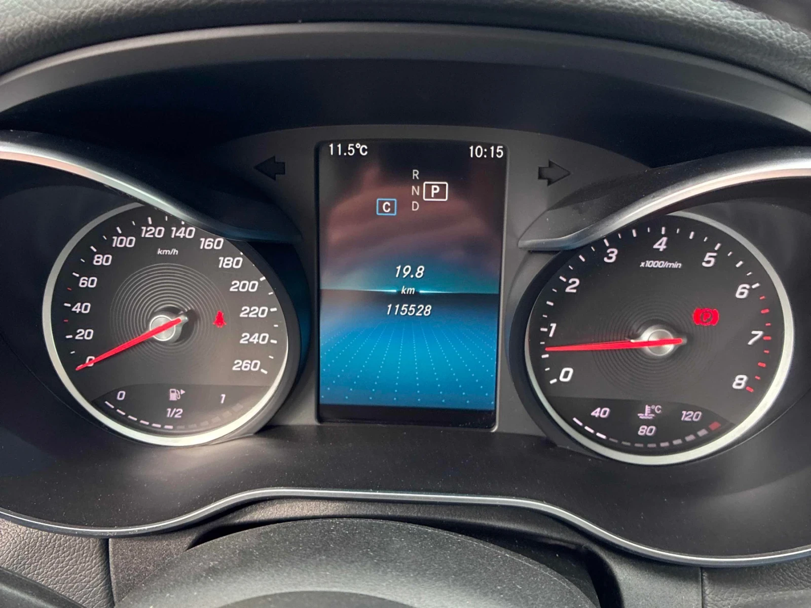 Mercedes-Benz C 300 CAR FAX * ЦЕНА ДО БГ * АВТО КРЕДИТ , снимка 8 - Автомобили и джипове - 54125985