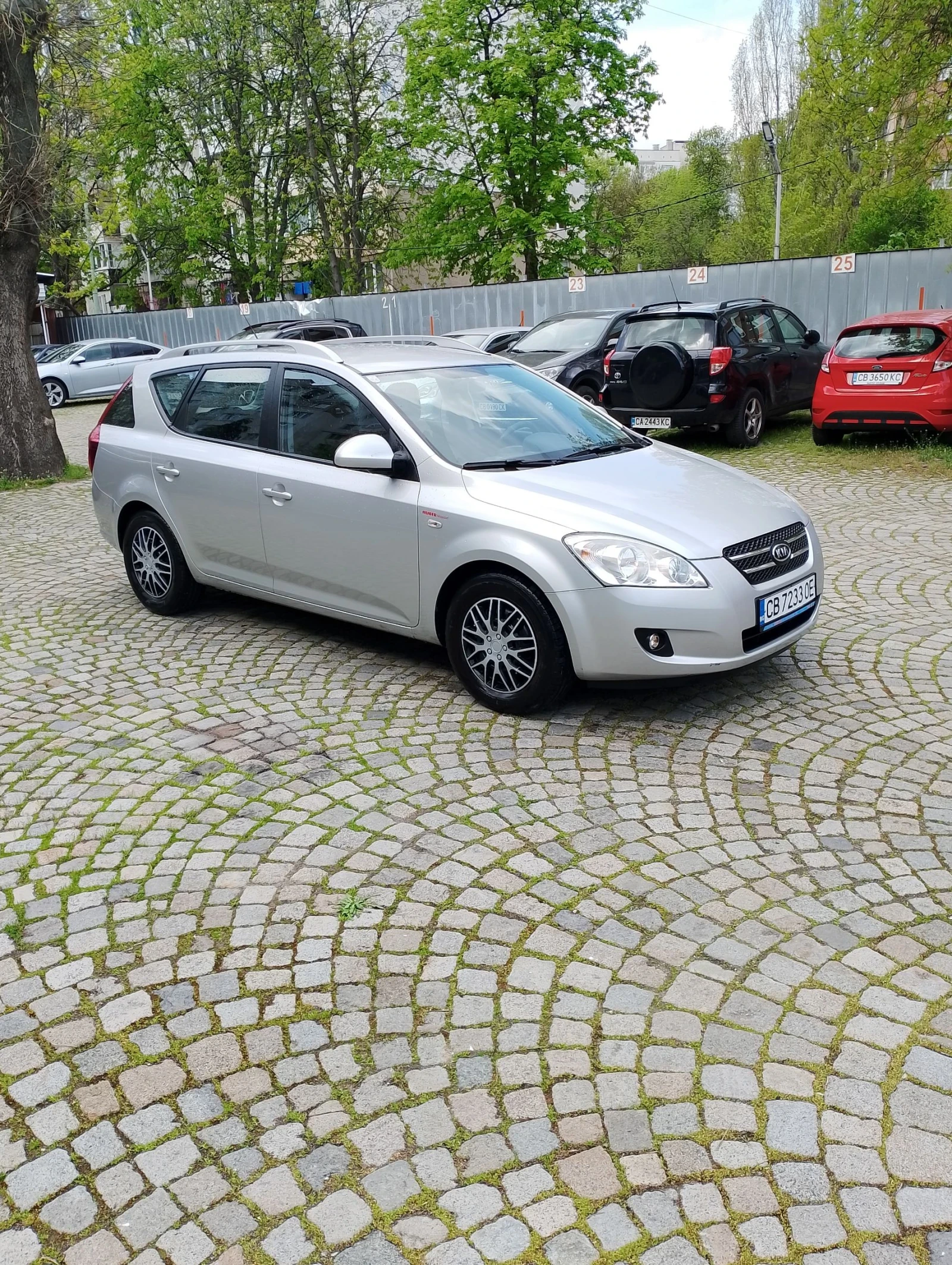 Kia Ceed 1.6 crdi , снимка 2 - Автомобили и джипове - 54253949