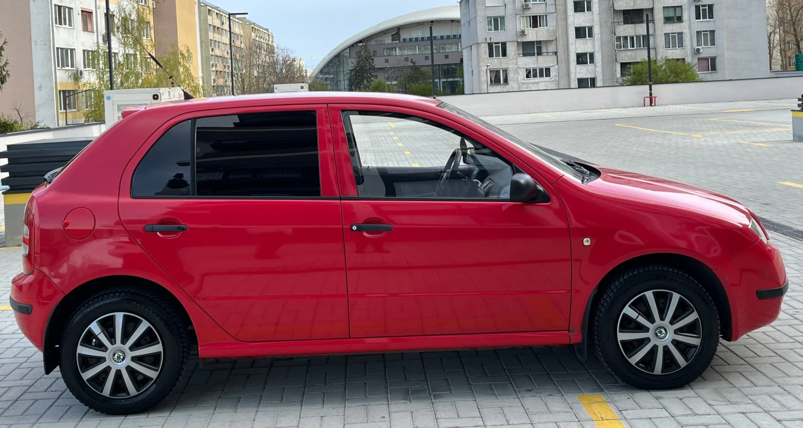 Skoda Fabia 1.4I, снимка 7 - Автомобили и джипове - 54444430