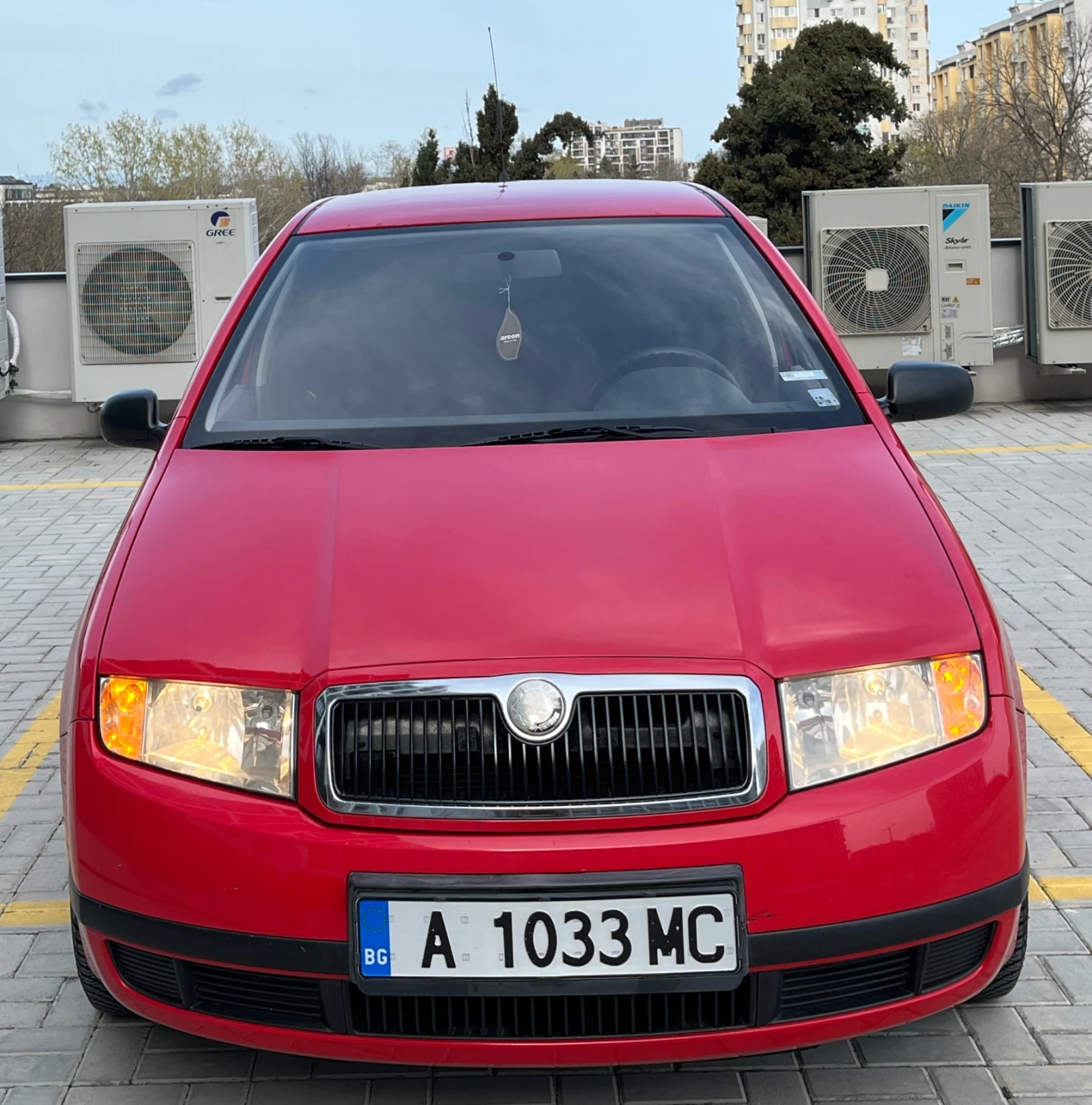 Skoda Fabia 1.4I, снимка 2 - Автомобили и джипове - 54444430