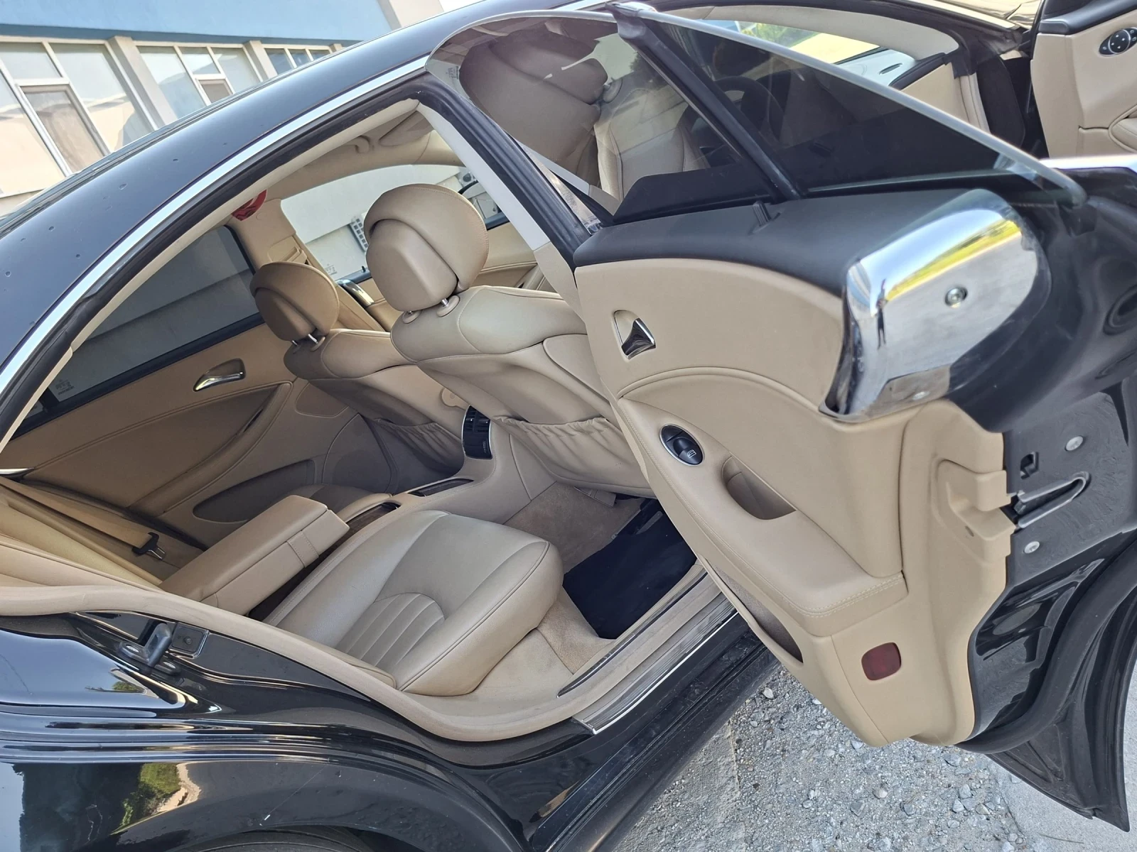Mercedes-Benz CLS 350 Фейслифт, снимка 11 - Автомобили и джипове - 54498546