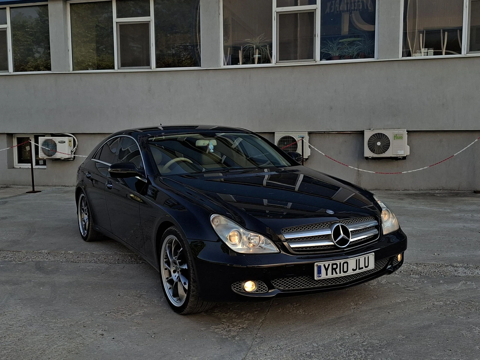 Mercedes-Benz CLS 350 Фейслифт, снимка 2 - Автомобили и джипове - 54498546