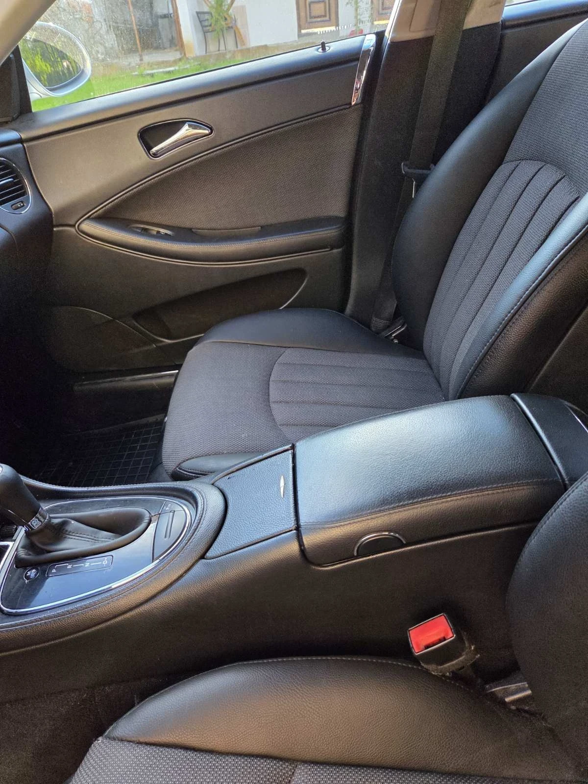 Mercedes-Benz CLS 320, снимка 7 - Автомобили и джипове - 54627972