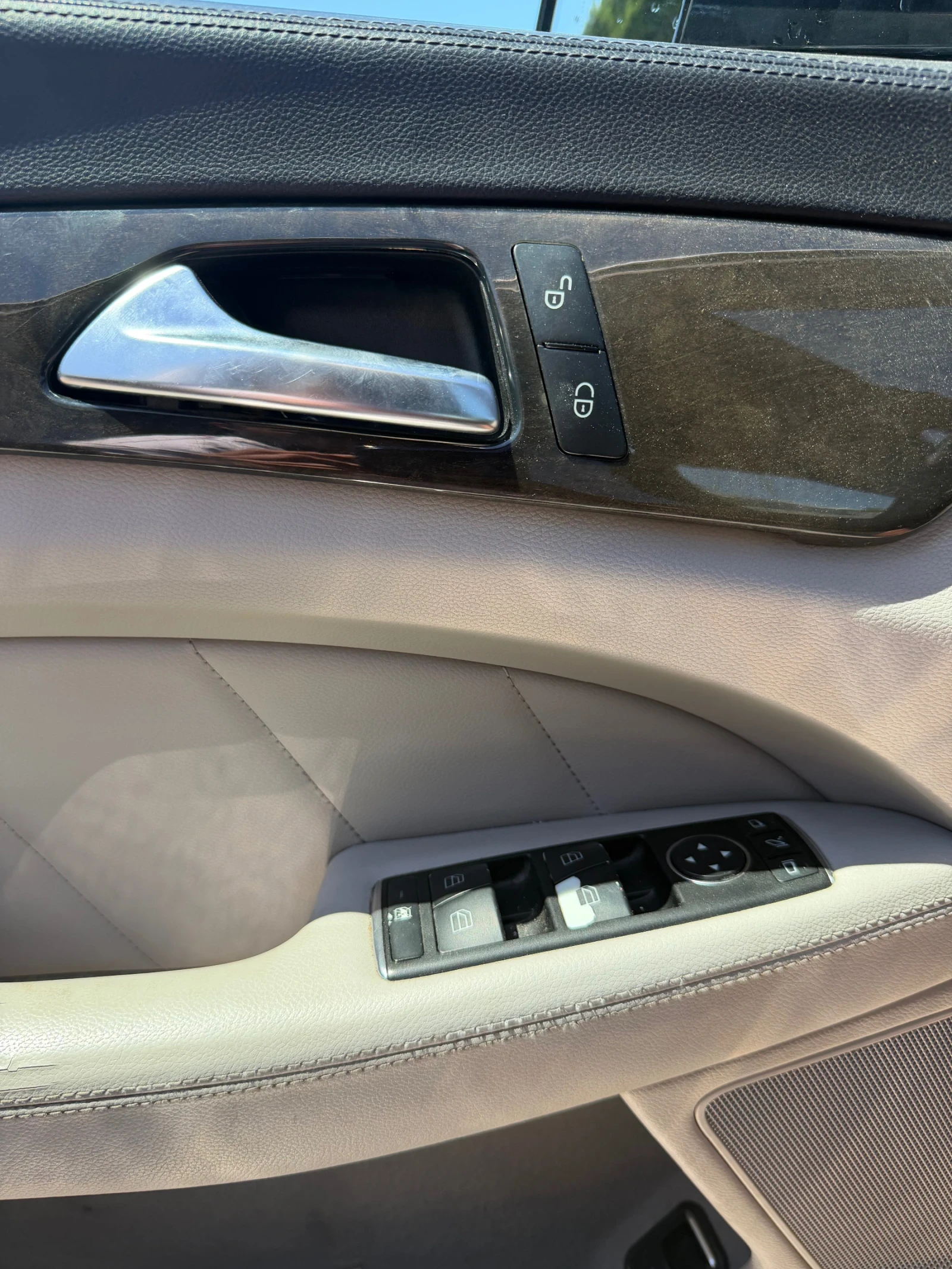 Mercedes-Benz CLS 350, снимка 13 - Автомобили и джипове - 54712040