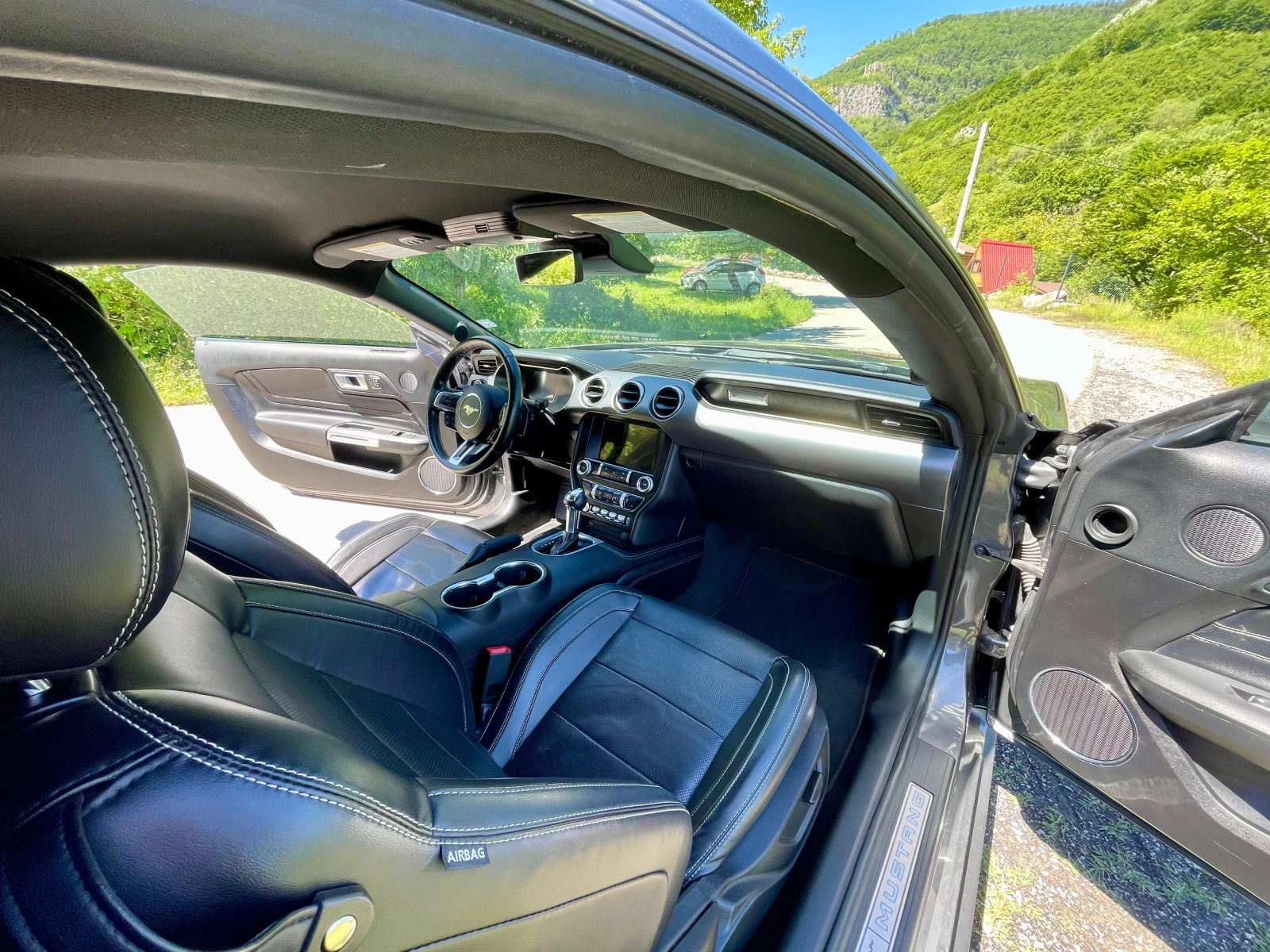 Ford Mustang 2.3 Ecoboost, снимка 11 - Автомобили и джипове - 54730791