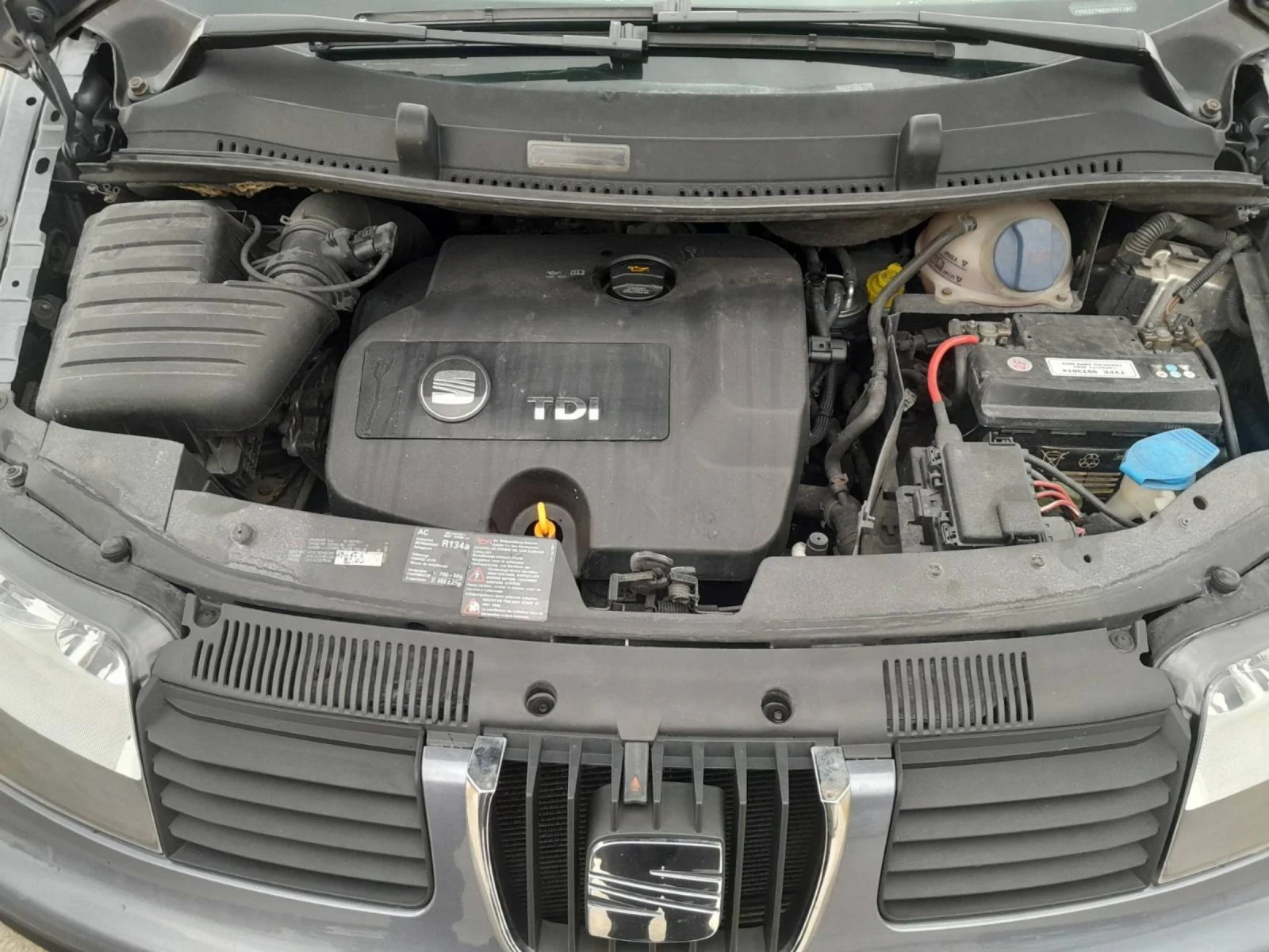 Seat Alhambra, снимка 14 - Автомобили и джипове - 54786042