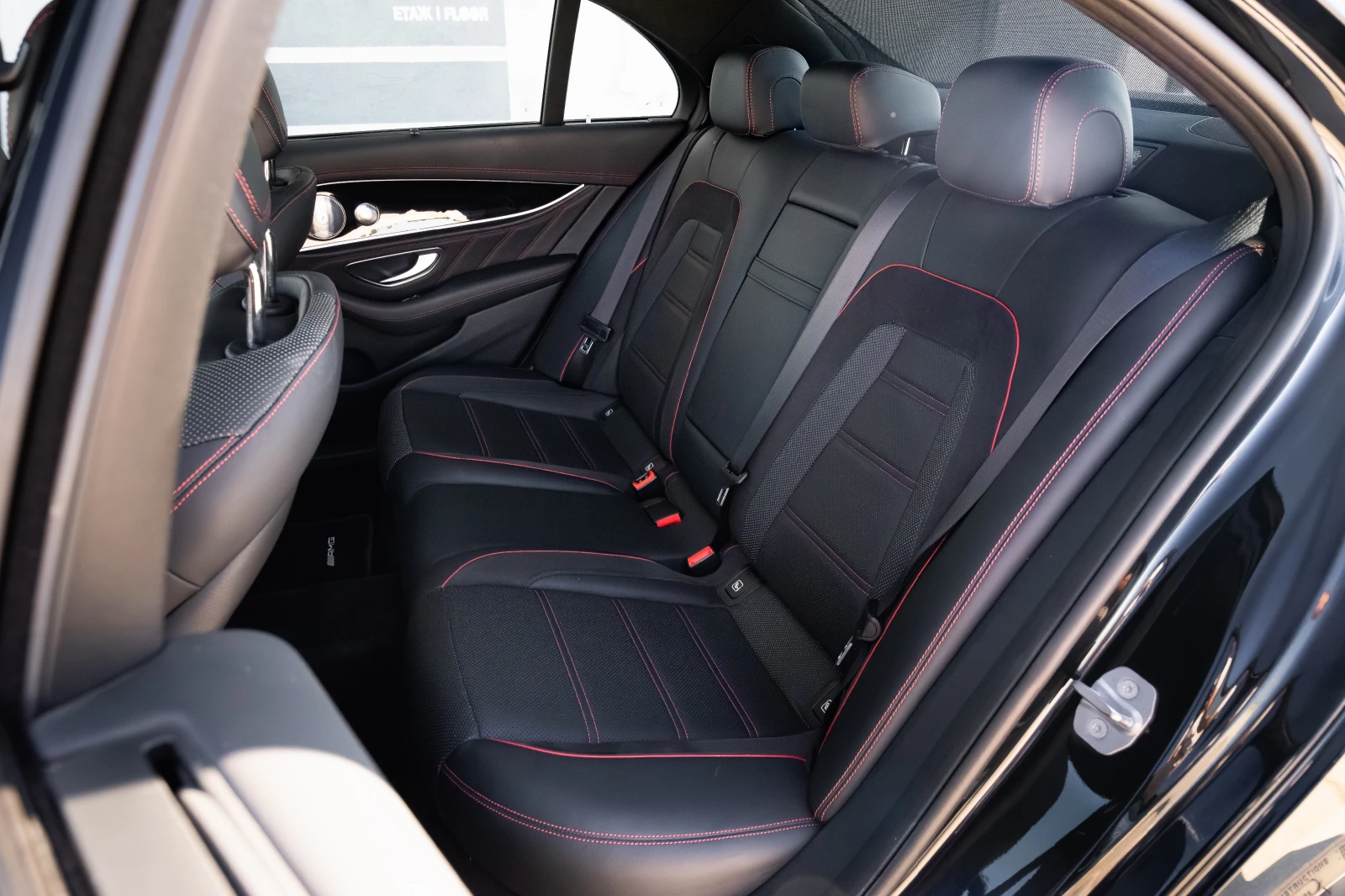 Mercedes-Benz E 43 AMG, снимка 9 - Автомобили и джипове - 55283860
