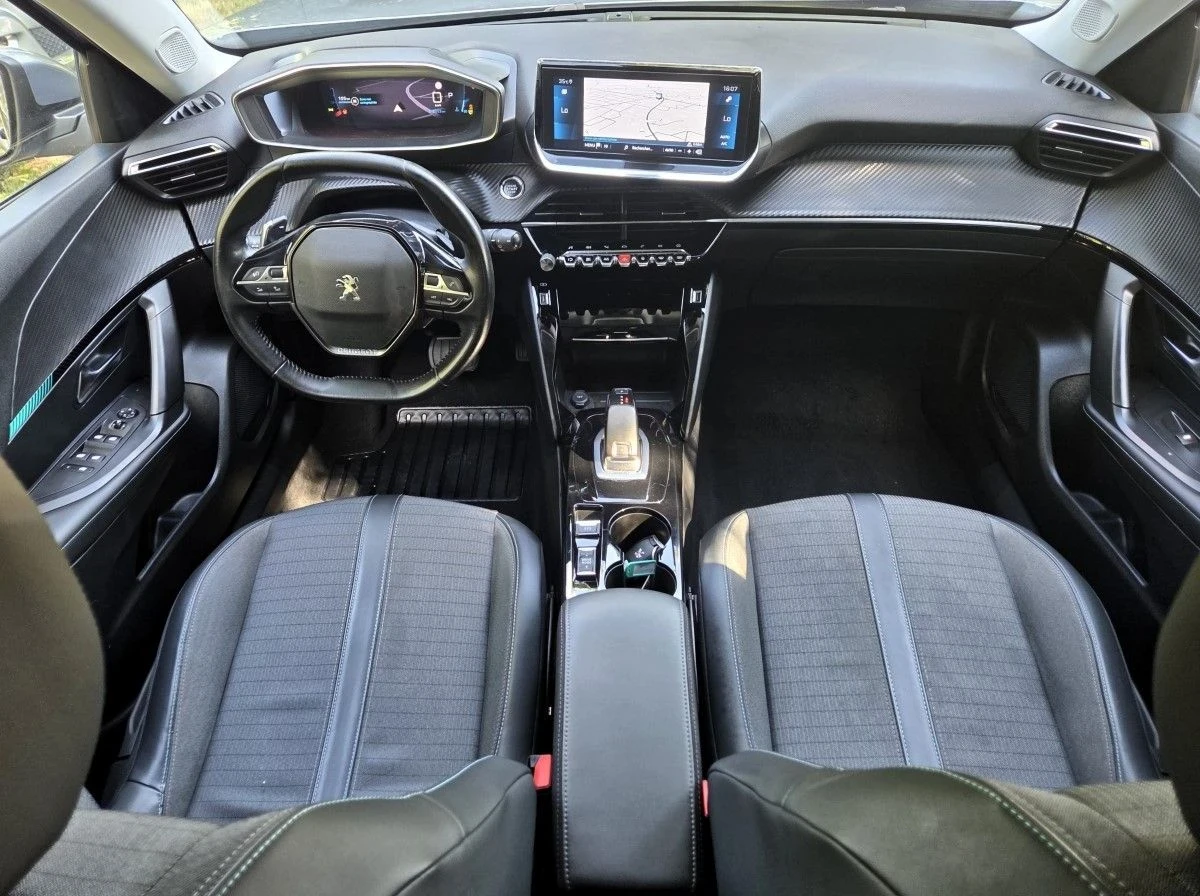 Peugeot 2008 1.5 BLUEHDI EAT8 131kc, снимка 11 - Автомобили и джипове - 55400995