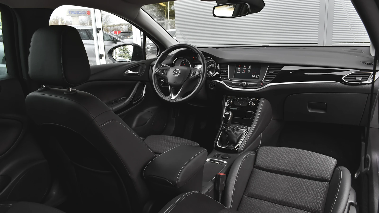 Opel Astra 1.6 CDTi Innovation, снимка 12 - Автомобили и джипове - 55492774