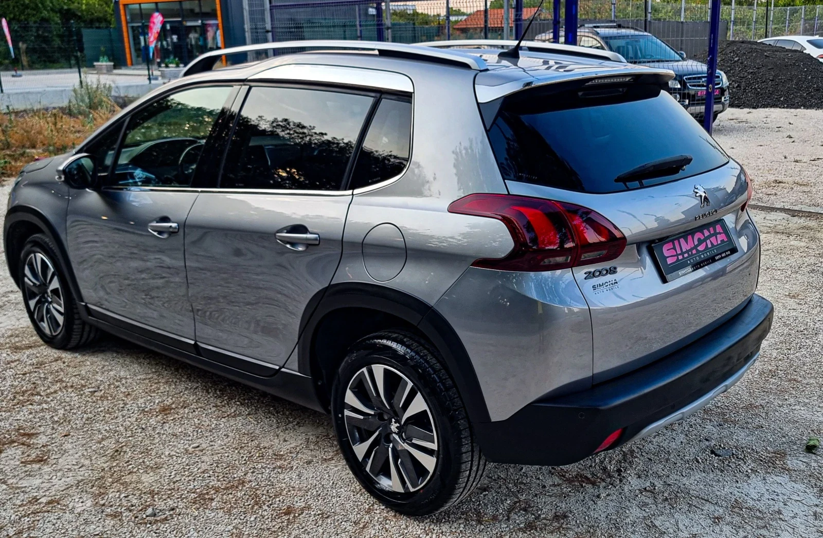 Peugeot 2008 1.6hdi, снимка 4 - Автомобили и джипове - 56034978