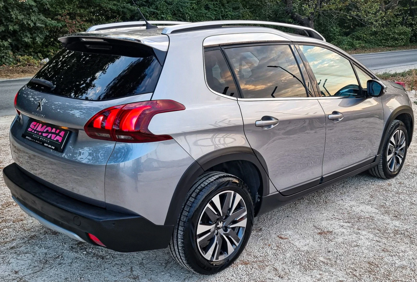 Peugeot 2008 1.6hdi, снимка 5 - Автомобили и джипове - 56034978