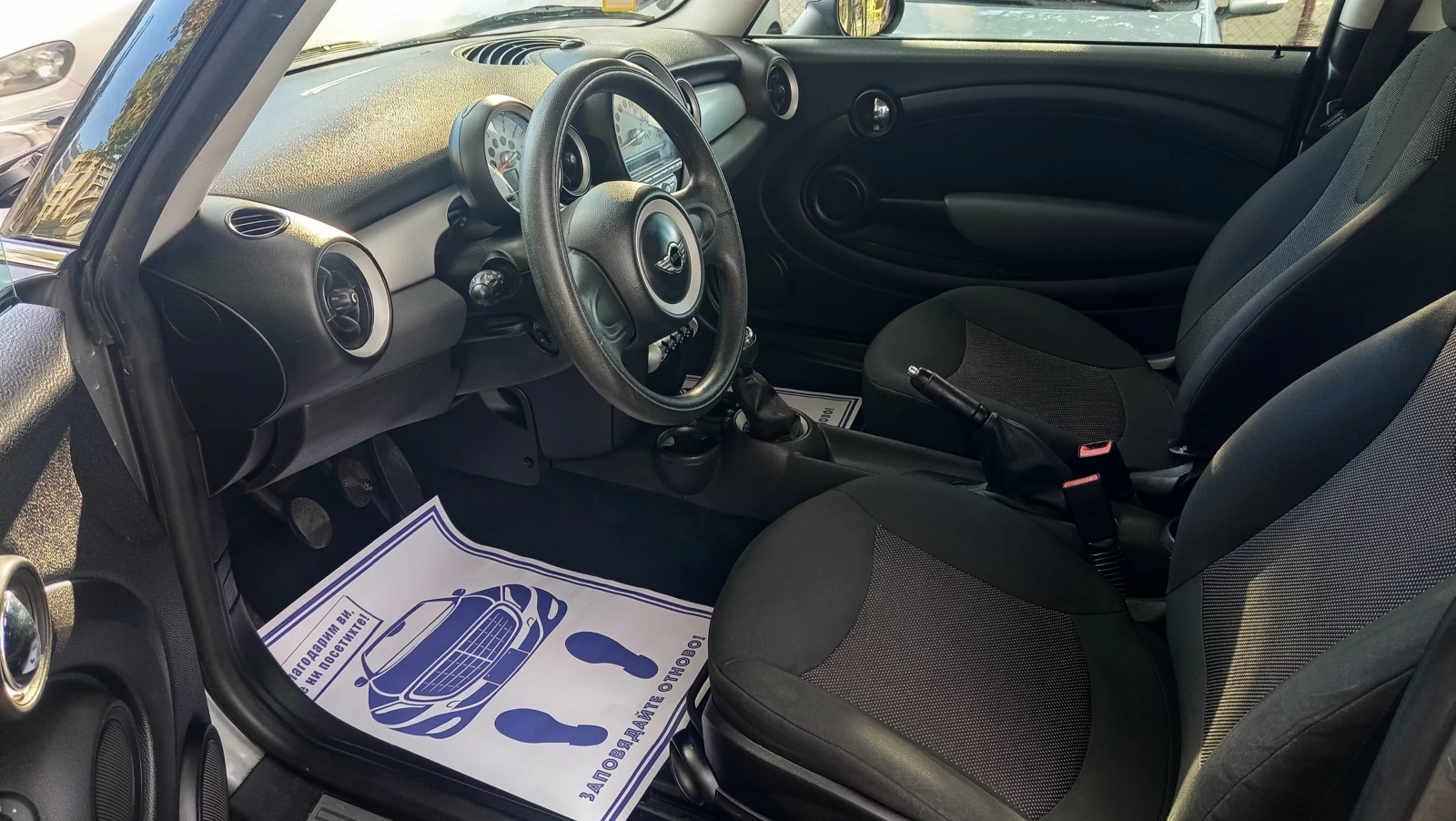 Mini Cooper 1.4 FACELIFT , снимка 11 - Автомобили и джипове - 56215638
