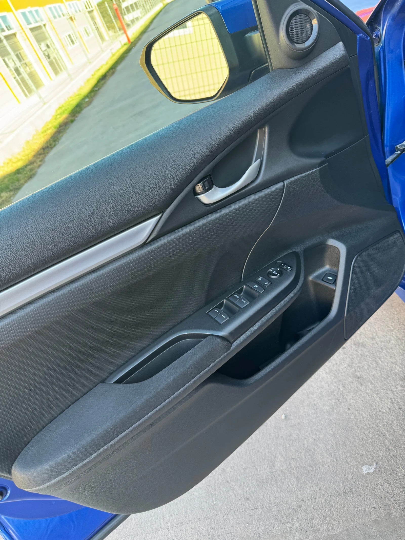 Honda Civic 2, 0 Автоматк 104000км , снимка 11 - Автомобили и джипове - 56338866
