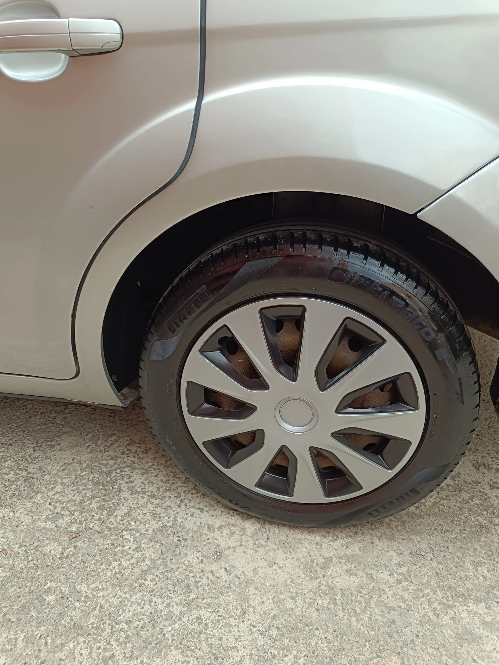 Ford Focus 1.6 TDCi, снимка 8 - Автомобили и джипове - 56448674