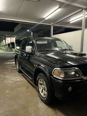 Mitsubishi Pajero sport - 7000 € / 13690.81 лв. - 76989848 5