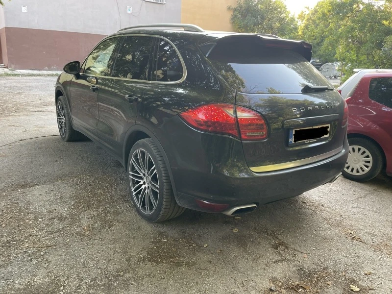 Porsche Cayenne 4.8 S, снимка 2 - Автомобили и джипове - 47351625