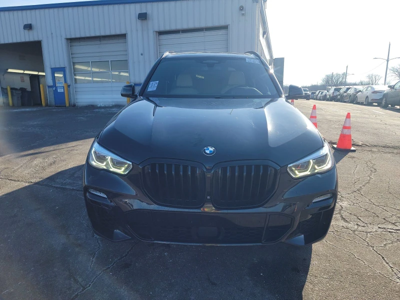 BMW X5 М-pack* Laserlight* headup* distronic* pano* Harma, снимка 1 - Автомобили и джипове - 48913813