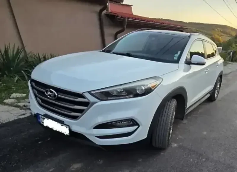 Hyundai Tucson, снимка 17 - Автомобили и джипове - 52529479