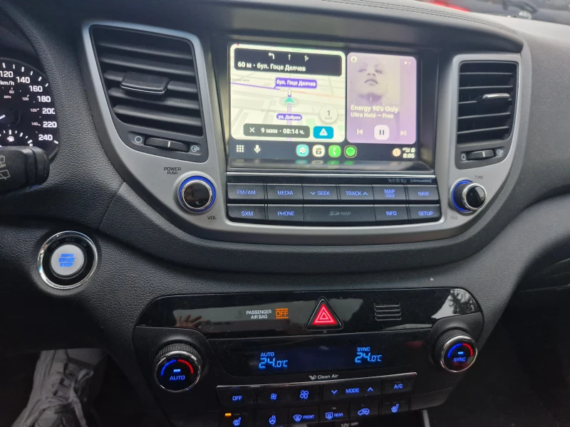 Hyundai Tucson, снимка 11 - Автомобили и джипове - 52529479