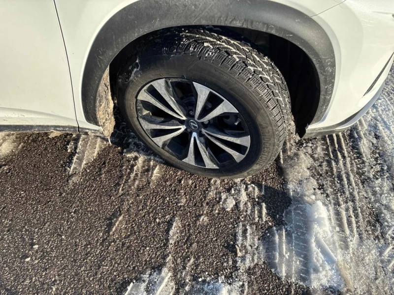 Lexus NX * 300 * CARFAX * БЕЗ ПЪРВОНАЧАЛНА ВНОСКА, снимка 7 - Автомобили и джипове - 52747338