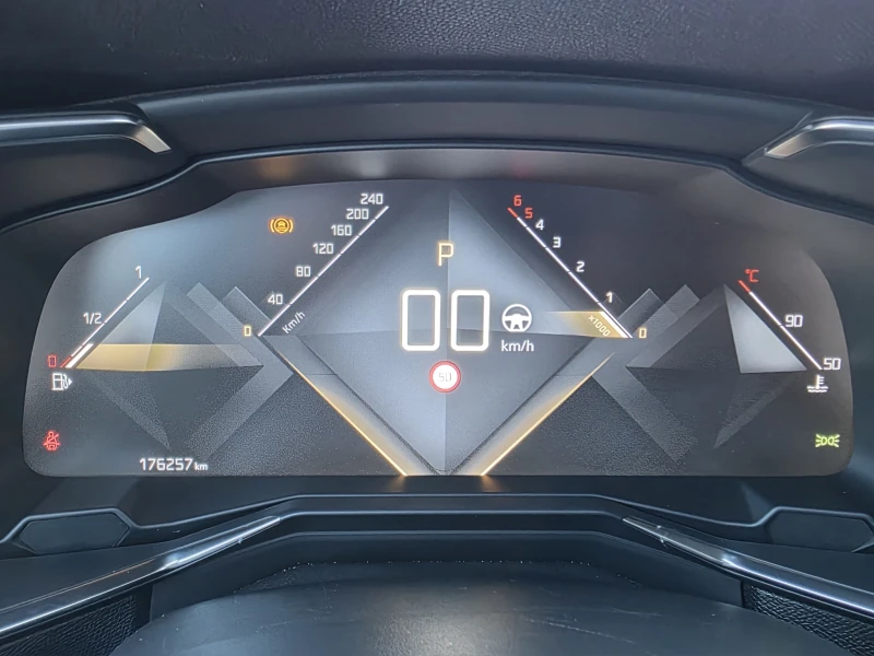 DS DS 7 Crossback 2.0 BLUEHDI 177 EAT8, снимка 17 - Автомобили и джипове - 53172618