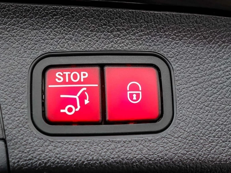 Mercedes-Benz GLA * GLA250 4M * CARFAX * ЦЕНА ДО БГ, снимка 17 - Автомобили и джипове - 53245994