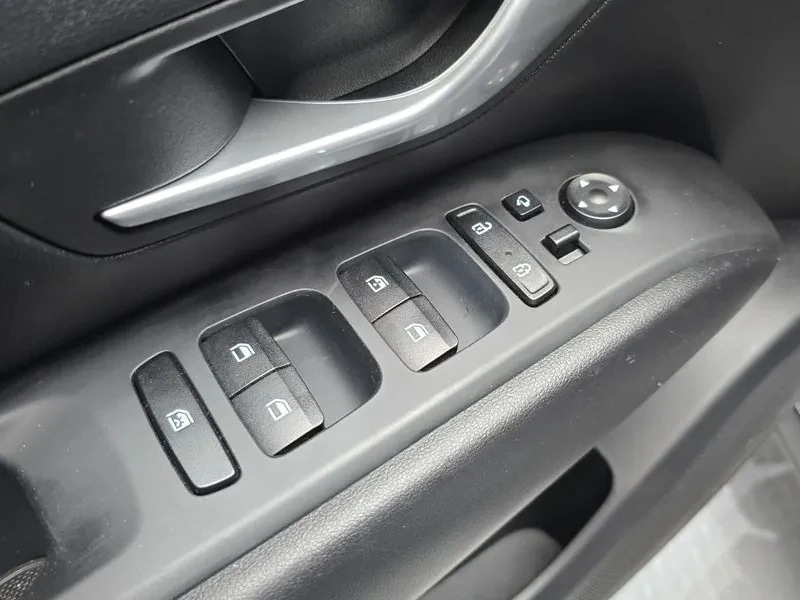 Hyundai Tucson (Nx4) Diesel 2.0 4Wd Modern, снимка 16 - Автомобили и джипове - 55088042