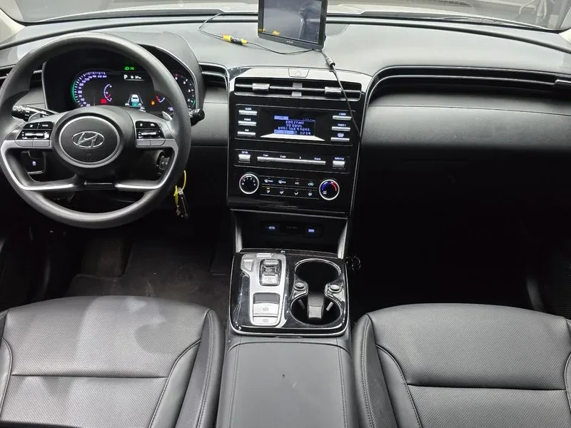 Hyundai Tucson (Nx4) Diesel 2.0 4Wd Modern, снимка 7 - Автомобили и джипове - 55088042