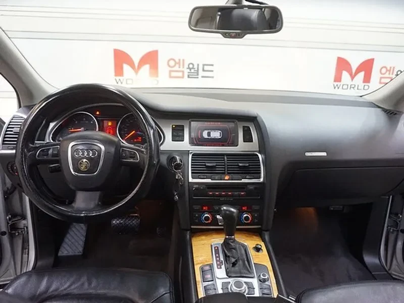 Audi Q7 3.0 TDI Quattro, снимка 7 - Автомобили и джипове - 55132439