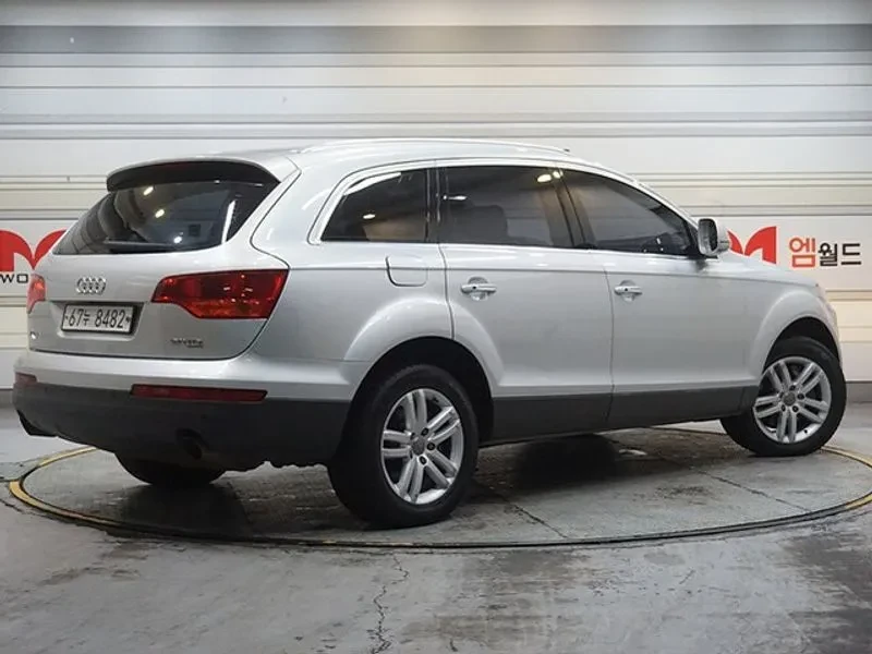 Audi Q7 3.0 TDI Quattro, снимка 4 - Автомобили и джипове - 55132439