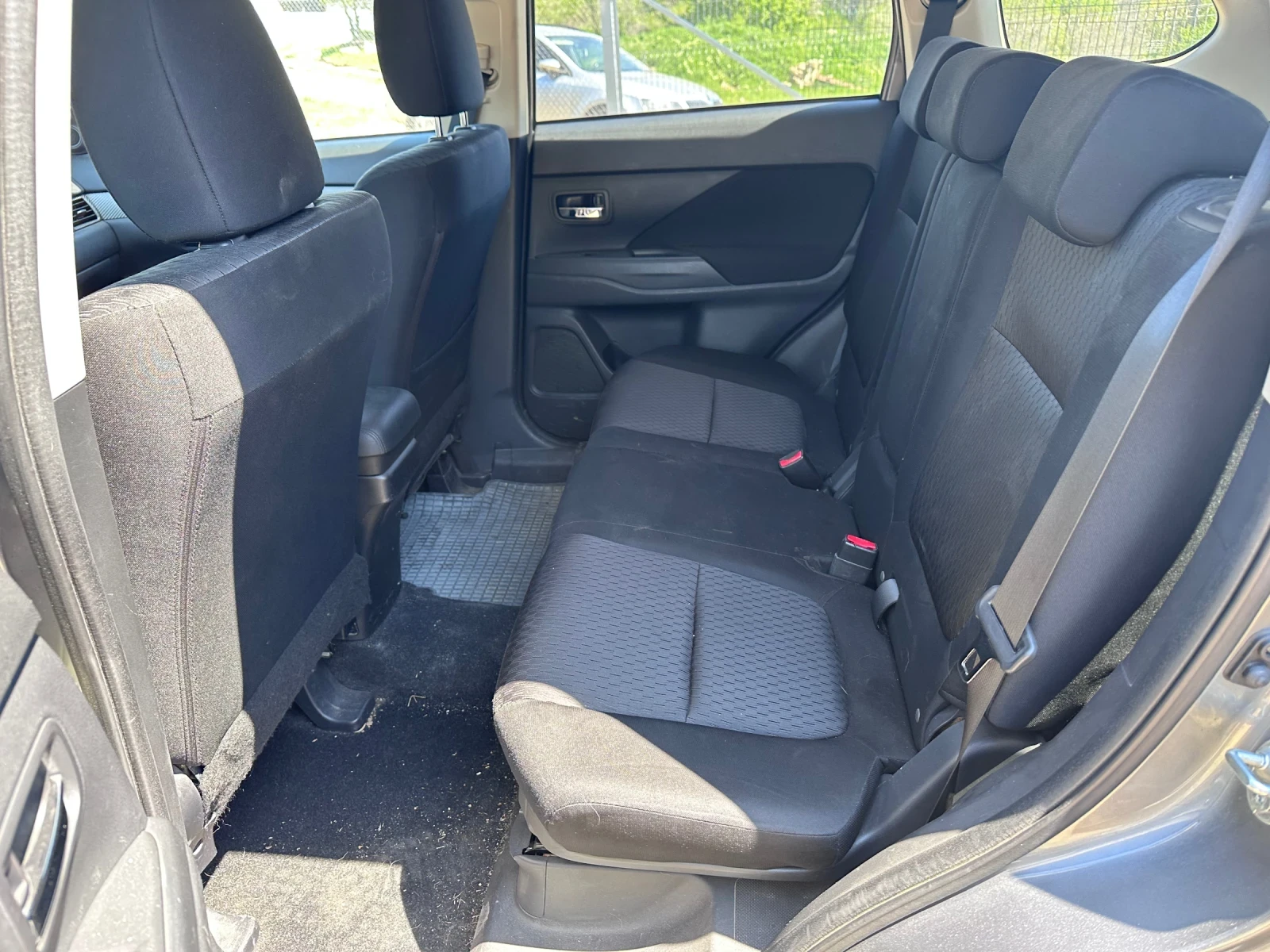 Mitsubishi Outlander 2.2 D Automatic - изображение 9