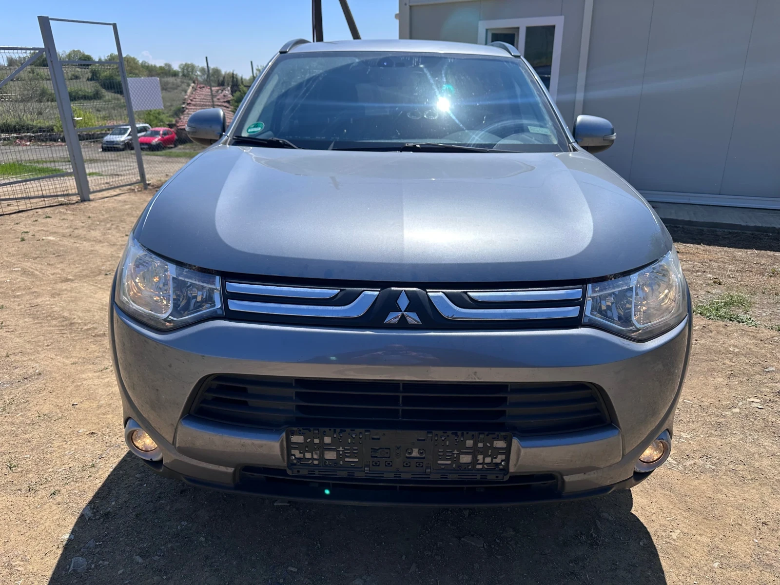 Mitsubishi Outlander 2.2 D Automatic - изображение 2